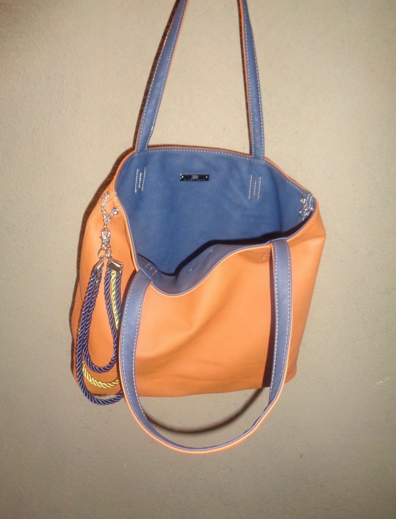 Reversible (Orange/Blue) - tote bag